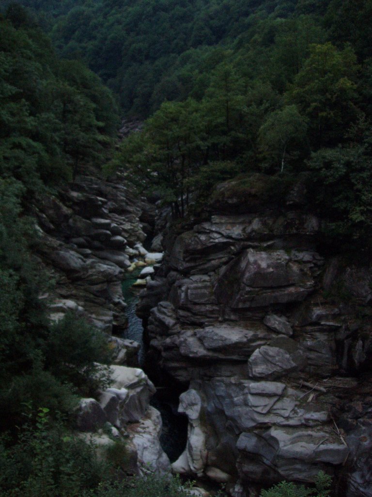 val Verzasca sauvage
Mots-clés: verzasca