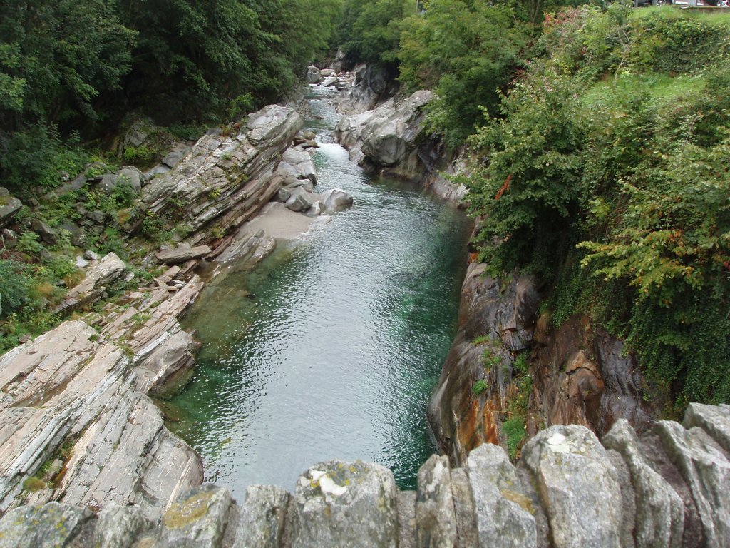 vue du Pont Romain
Mots-clés: verzasca